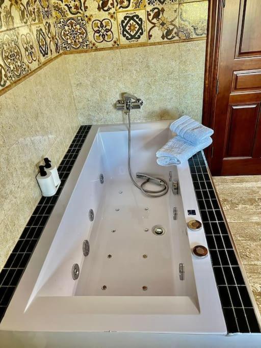 Casa Rural Alfavila Castillo de Locubín Zewnętrze zdjęcie
